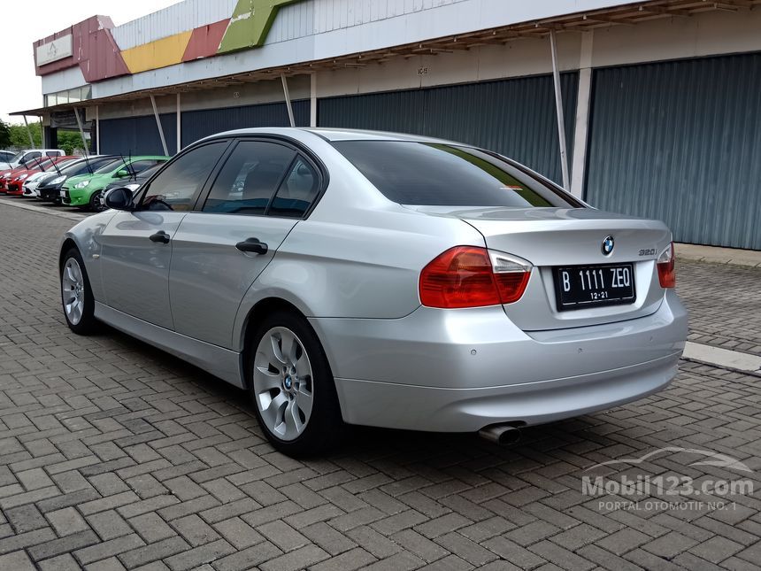 Jual Mobil  BMW  320i  2006 E90  2 0 di Jawa Barat Automatic 