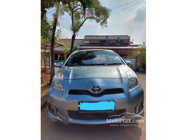 Toyota Yaris Mobil  Tahun 2005 bekas  dijual di  Tangerang 