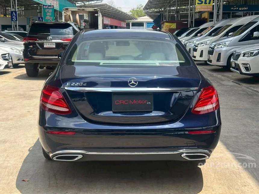 2017 Mercedes-Benz E220 d Exclusive Sedan
