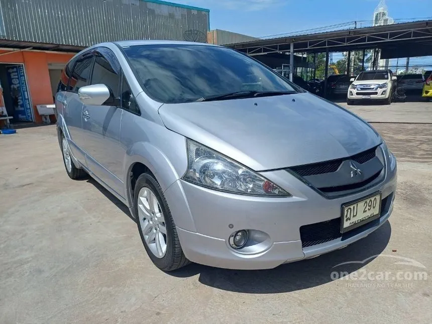 2010 Mitsubishi SPACE WAGON GT Wagon