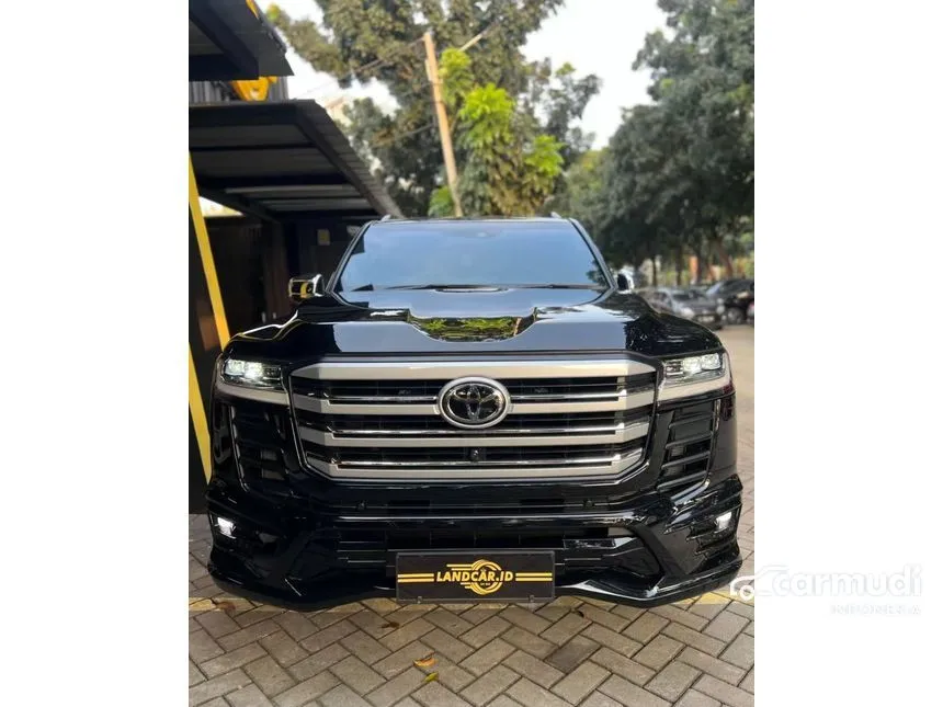 2024 Toyota Land Cruiser 300 VX-R SUV