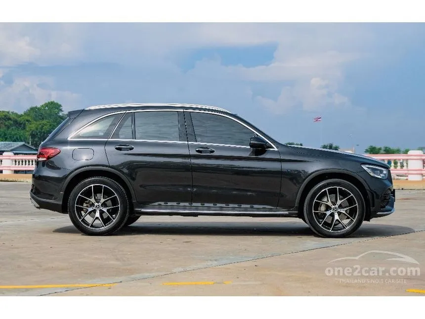 2020 Mercedes-Benz GLC300 e 4MATIC AMG Dynamic SUV
