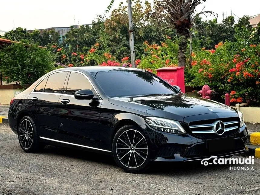 2018 Mercedes-Benz C200 EQ Boost Avantgarde Line Sedan