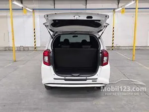 2018 Daihatsu Sigra 1.2 R Deluxe MPV