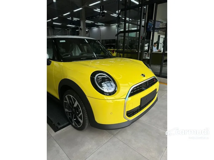 2024 MINI Cooper Cooper S Hatchback