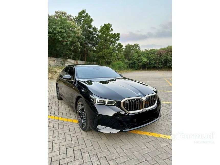 2024 BMW i5 eDrive40 M Sport Sedan
