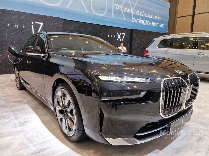 Jual Mobil BMW i7 2024 xDrive60 Gran Lusso di DKI Jakarta Automatic ...