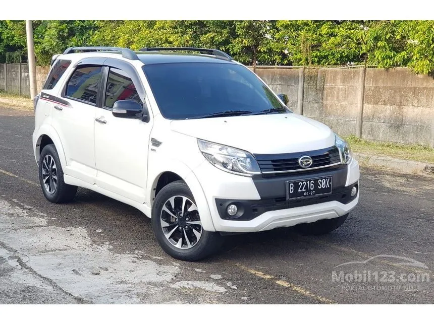 Jual Mobil Daihatsu Terios 2017 R 1.5 di DKI Jakarta Automatic SUV Putih Rp 142.000.000