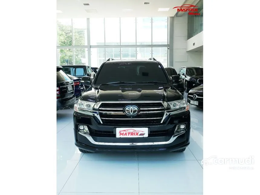 2018 Toyota Land Cruiser 200 VX-R SUV