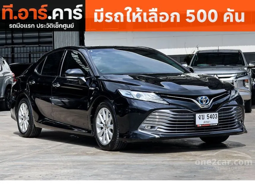 2019 Toyota Camry Hybrid Sedan