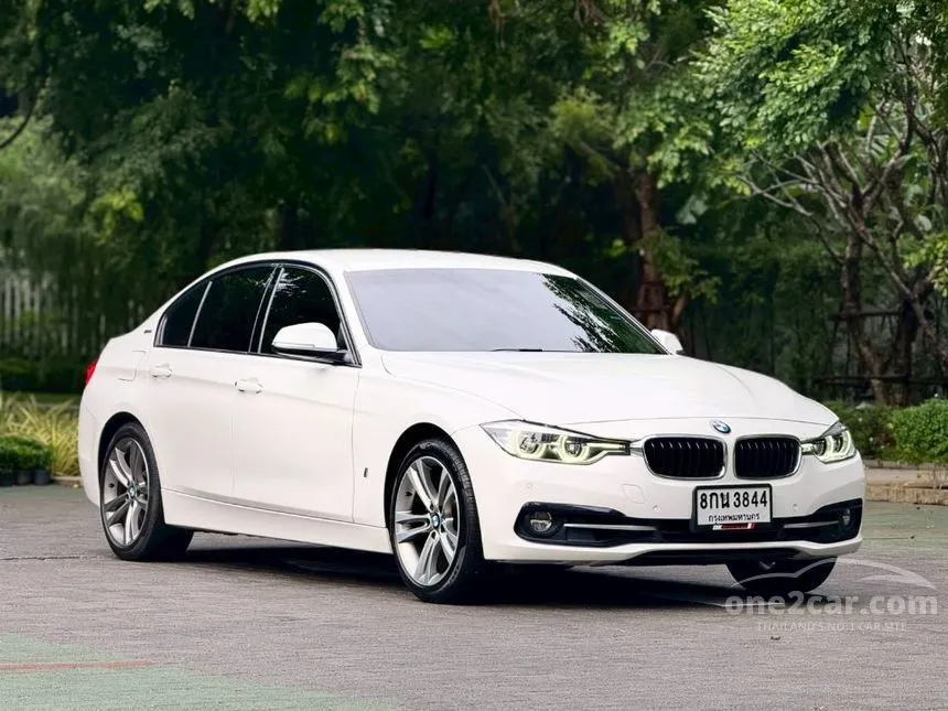 2019 BMW 330e Sport Sedan