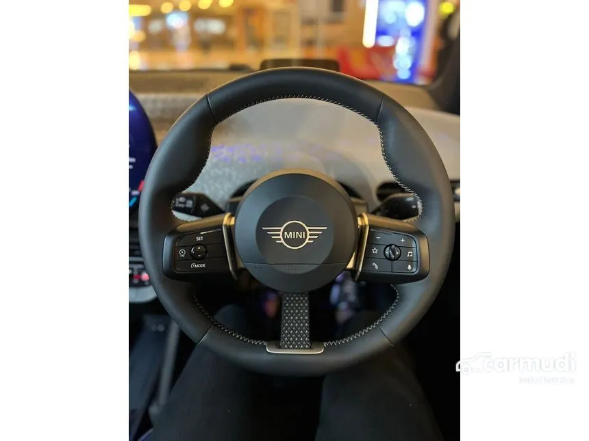 2025 MINI Cooper Cooper SE Hatchback