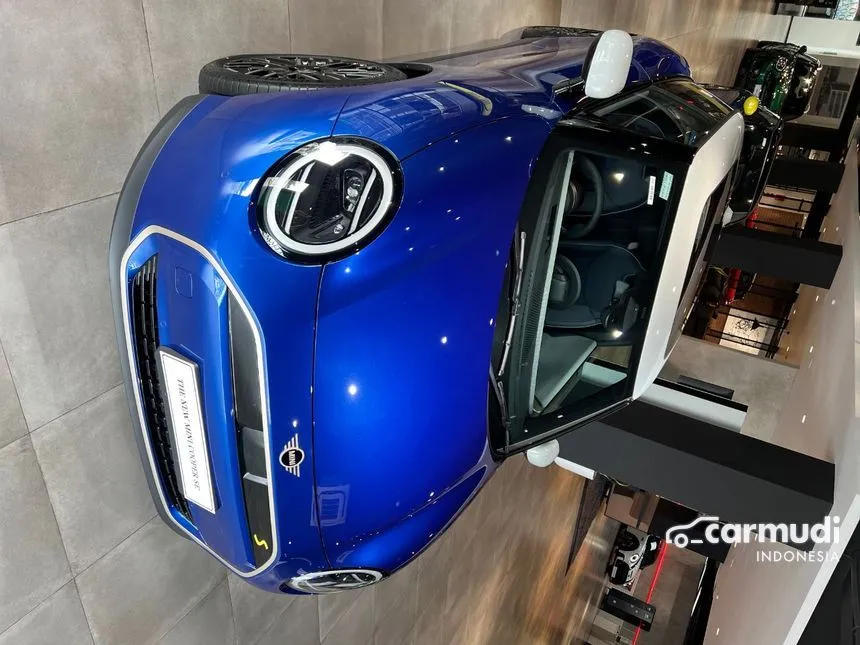 2024 MINI Cooper Cooper SE Hatchback