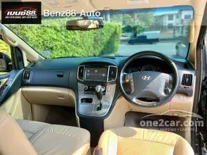2017 Hyundai H-1 2.5 Deluxe Van