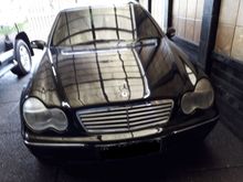 2002 Mercedes-Benz C240 2.6 Elegance Sedan