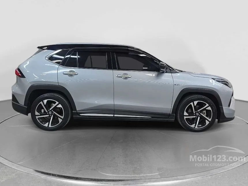 2023 Toyota Yaris Cross S HV (2 Tone) (Premium Colour) SUV