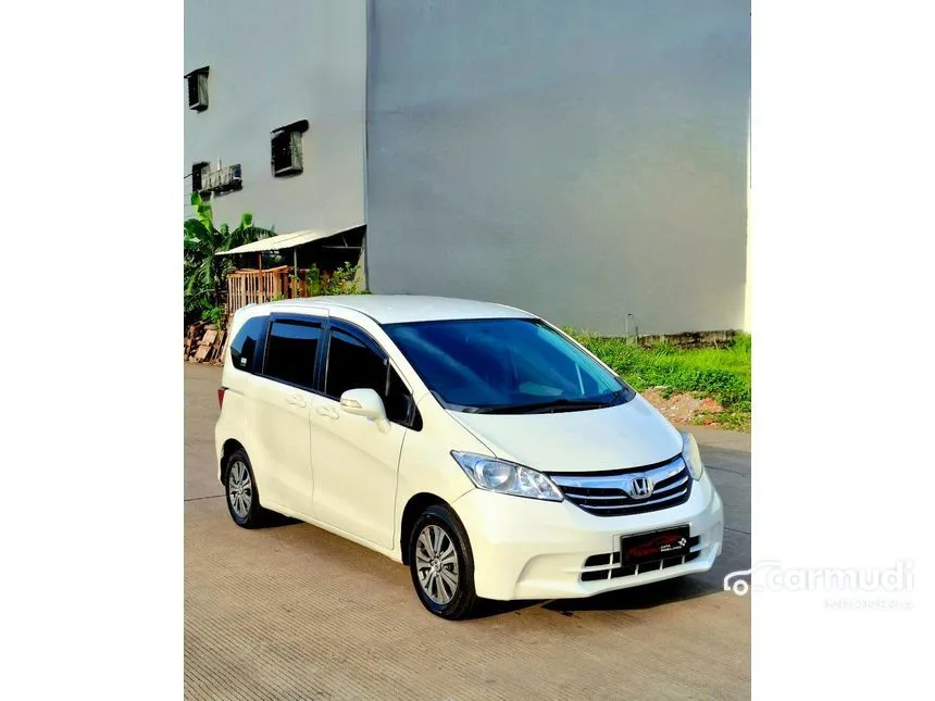 2013 Honda Freed S MPV