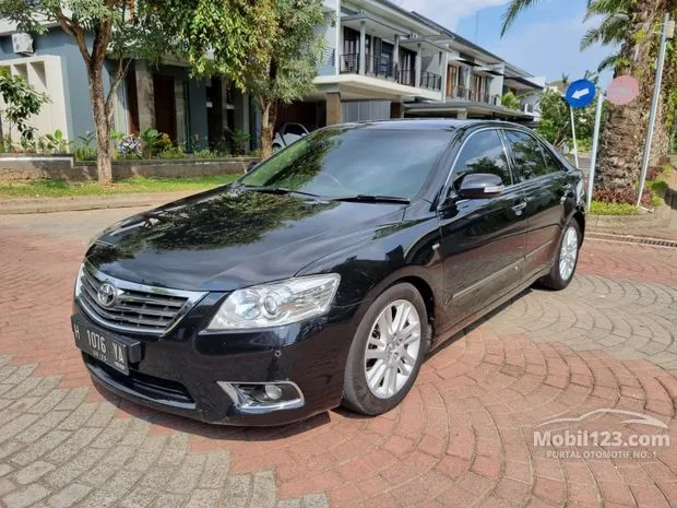 Membeli Toyota Camry Bekas 2010: Panduan Lengkap dari Pertimbangan hingga Negosiasi