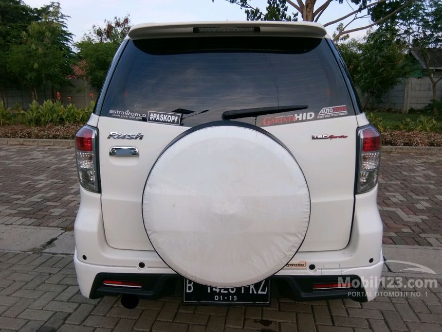 Jual Mobil Toyota Rush 2013  TRD Sportivo 1 5 di Jawa Barat 