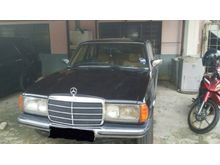 1983 Mercedes-Benz 230E 2.3 Sedan