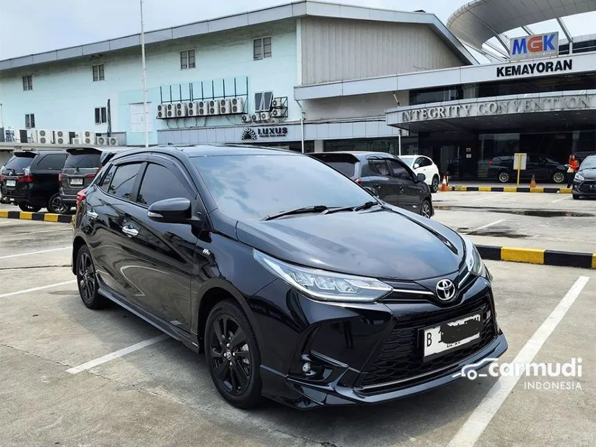 2022 Toyota Yaris S GR Sport Hatchback