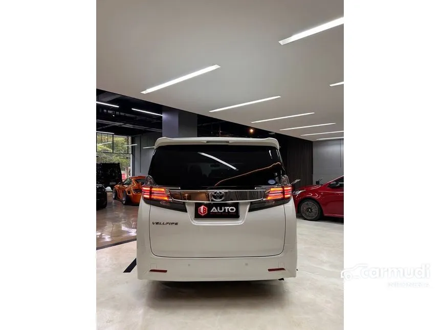 2015 Toyota Vellfire X MPV