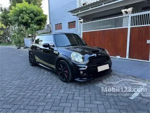 2010 MINI Cooper 1.6 JCW Hatchback