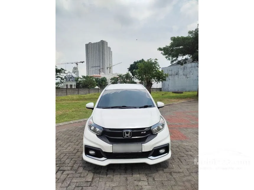 Jual Mobil Honda Mobilio 2017 RS 1.5 di Jawa Timur Automatic MPV Putih Rp 187.000.000
