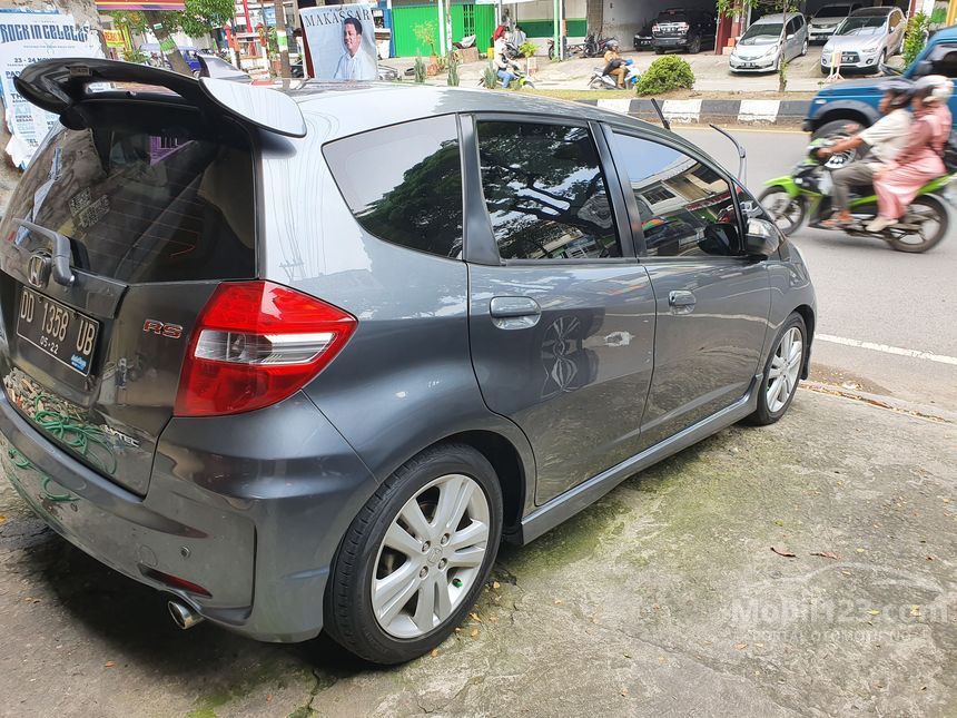  Jual  Mobil Honda  Jazz  2012 RS  1 5 di Sulawesi Selatan 