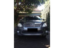 2012 Toyota Kijang Innova 2.5 G Luxury M/T MPV - Grey Metallic SUPERB CONDITION!