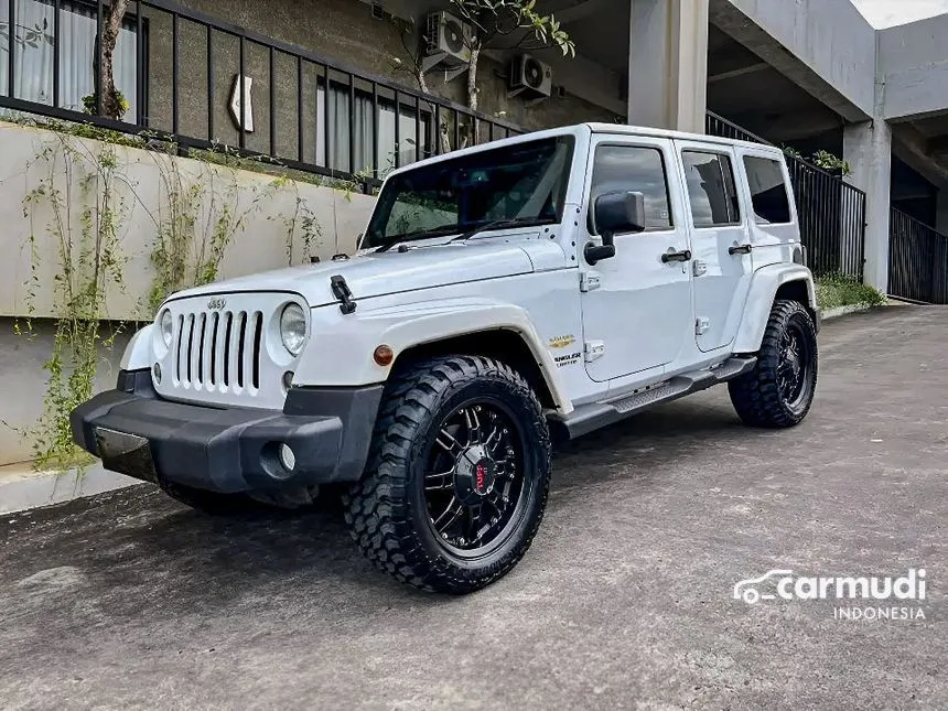 2014 Jeep Wrangler Sahara Unlimited 4 Door SUV