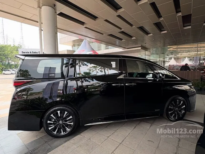 2025 Toyota Vellfire HEV VIP (Non Premium Color) MPV
