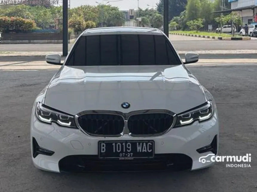 2022 BMW 320i Sport Sedan