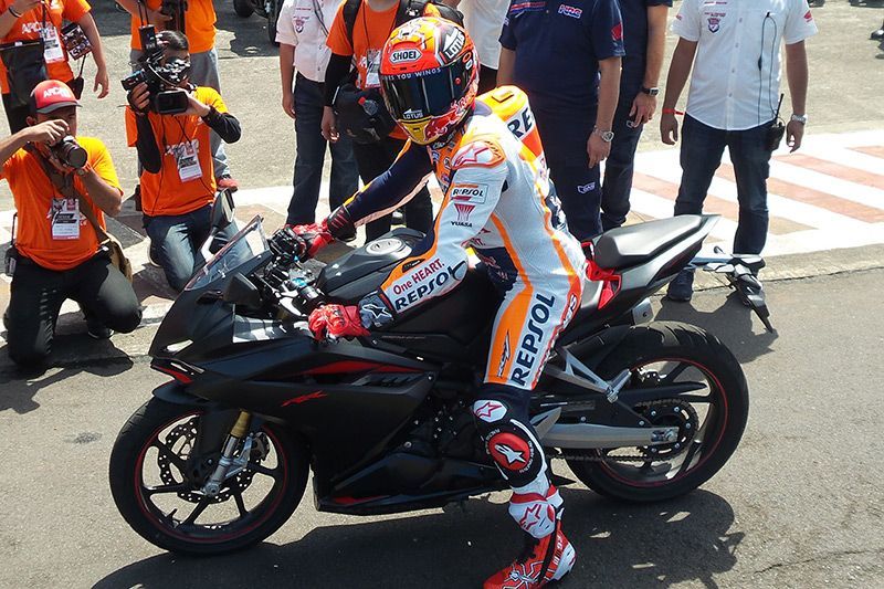 Galeri Foto Juara Dunia MotoGP 2016 Marc Marquez di Sentul 28