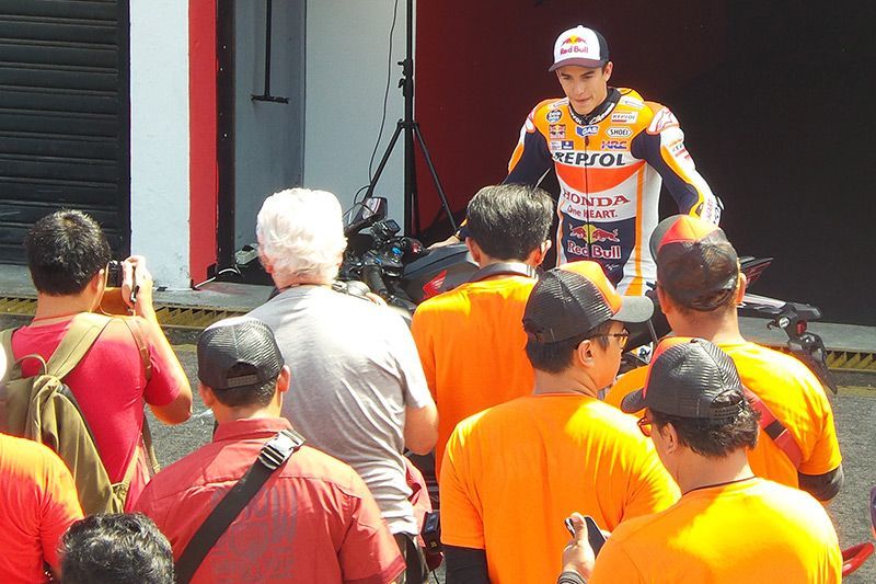 Galeri Foto Juara Dunia MotoGP 2016 Marc Marquez di Sentul 30