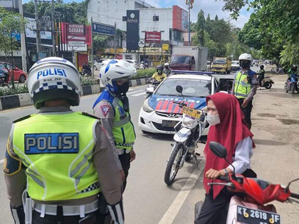 Perhatian! Tilang Manual Berlaku Lagi, 12 Pelanggaran Ini Jadi Incaran ...