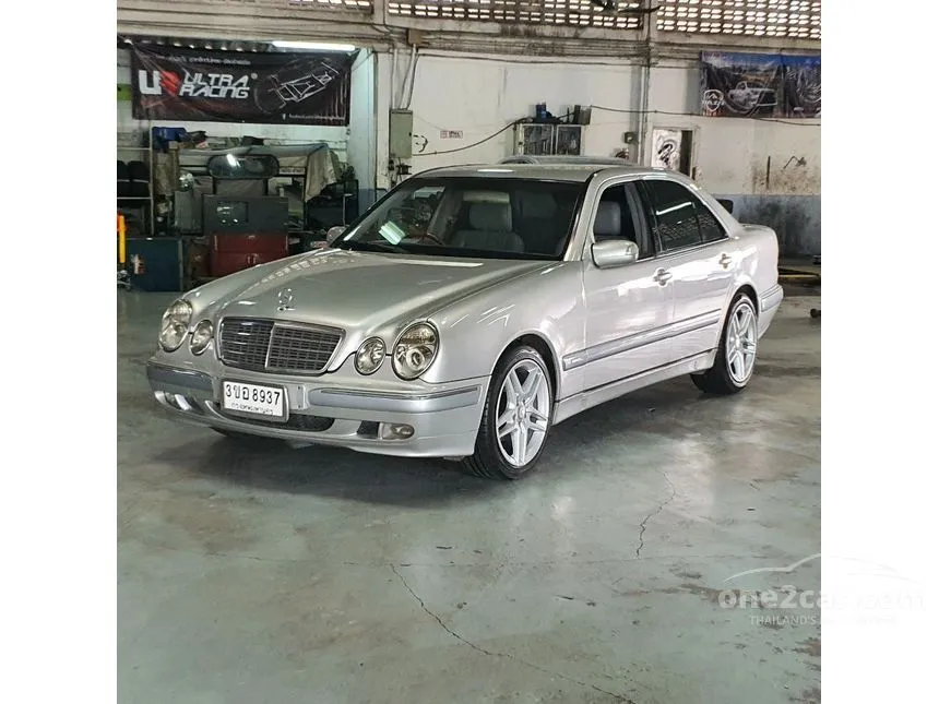 2004 Mercedes-Benz E220 CDI Classic Sedan