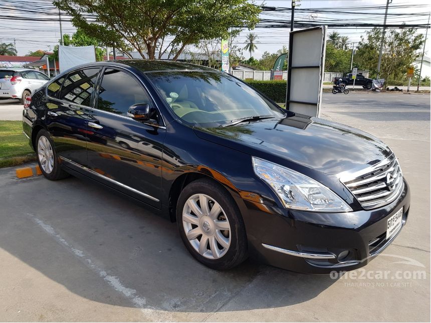 Nissan teana 250