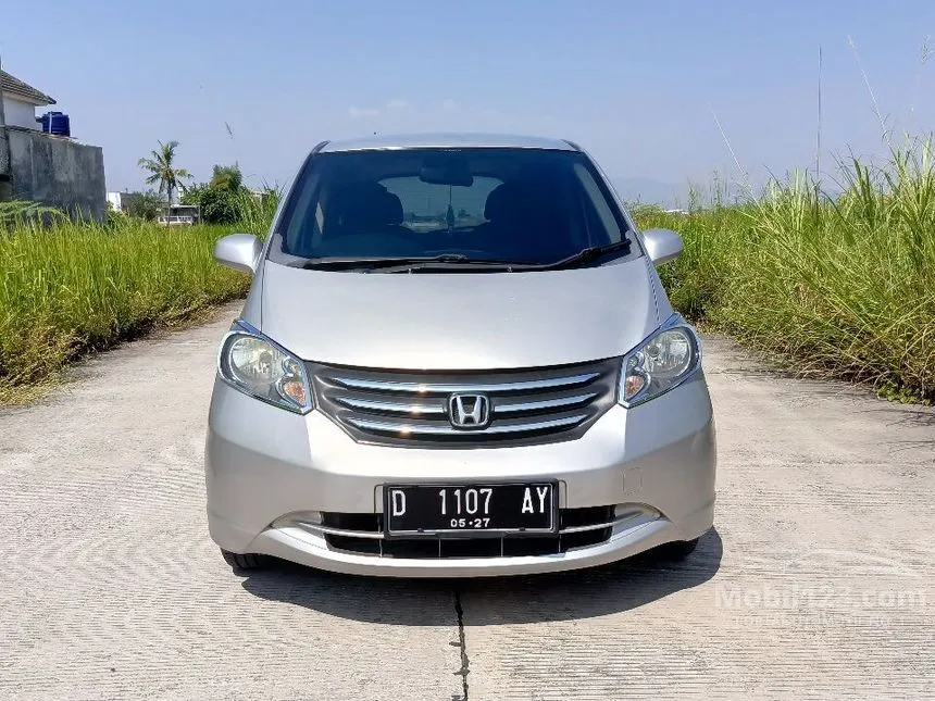 Jual Mobil Honda Freed 2010 1.5 1.5 di Jawa Barat Automatic MPV Silver Rp 125.000.000