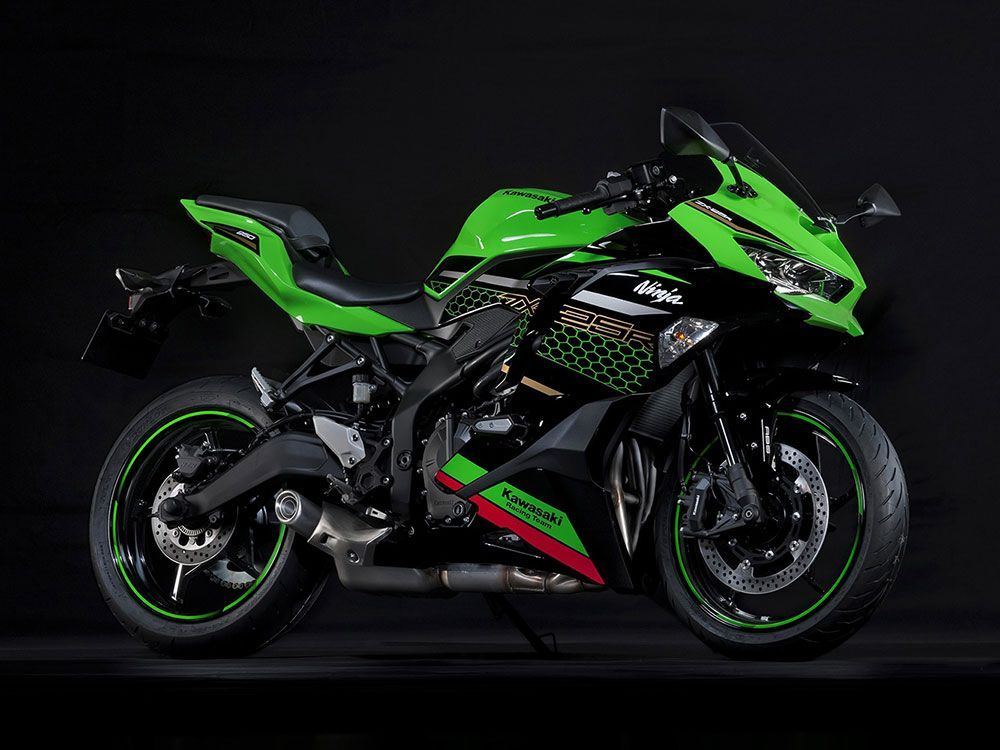 Kawasaki Ninja ZX-25R Mengaspal di Filipina, Sayang Gak Bisa Masuk Tol