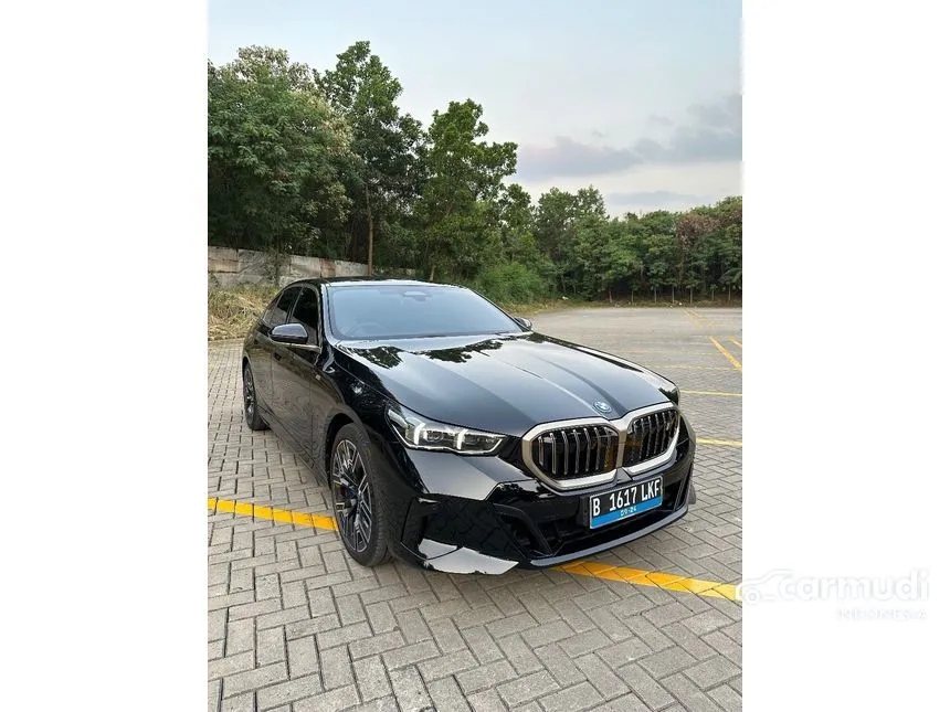 2024 BMW i5 eDrive40 M Sport Sedan