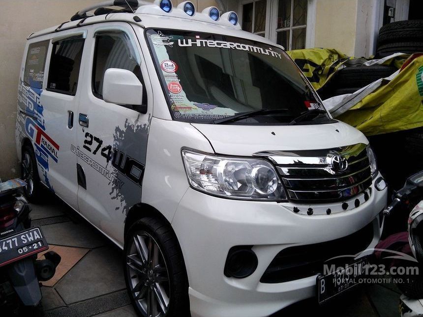 Jual Mobil Daihatsu Luxio 2010 1.5 di Jawa Barat Automatic Jual Mobil Daihatsu Luxio 2010 1.5 di Jawa Barat Automatic