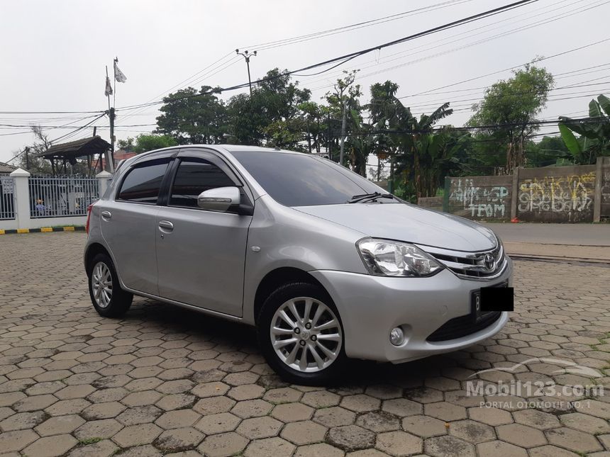 Jual Mobil Toyota Etios  Valco  2014 E 1 2 di DKI Jakarta  