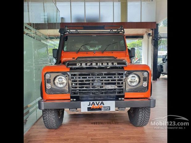 defender puma 90 black