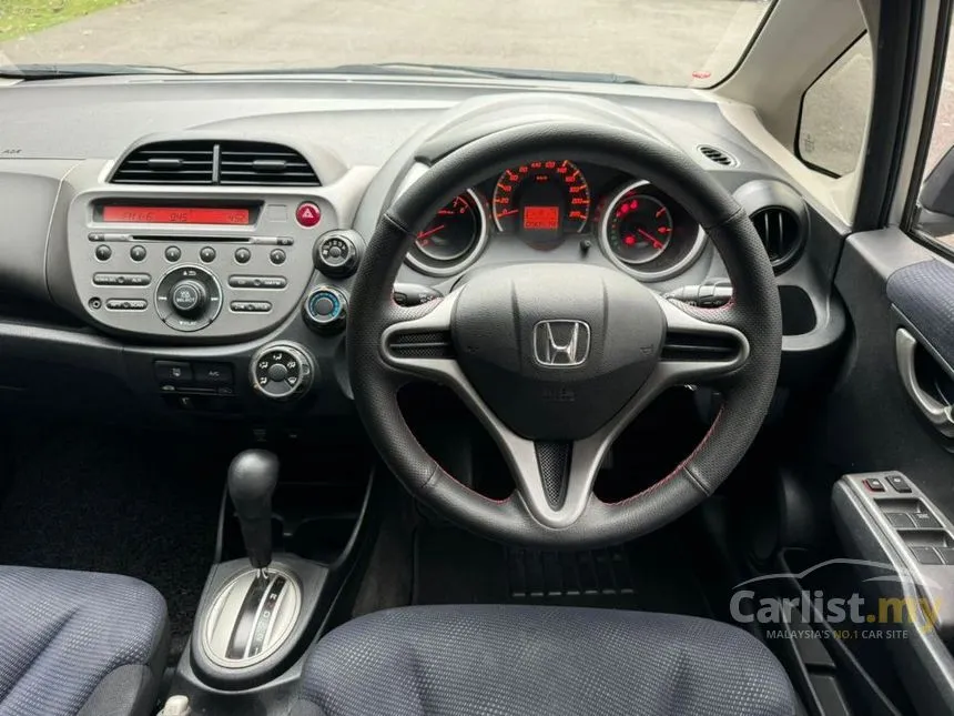 2013 Honda Jazz i-VTEC Hatchback