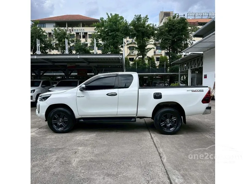 2022 Toyota HILUX REVO Prerunner Entry Smart Cab Pickup
