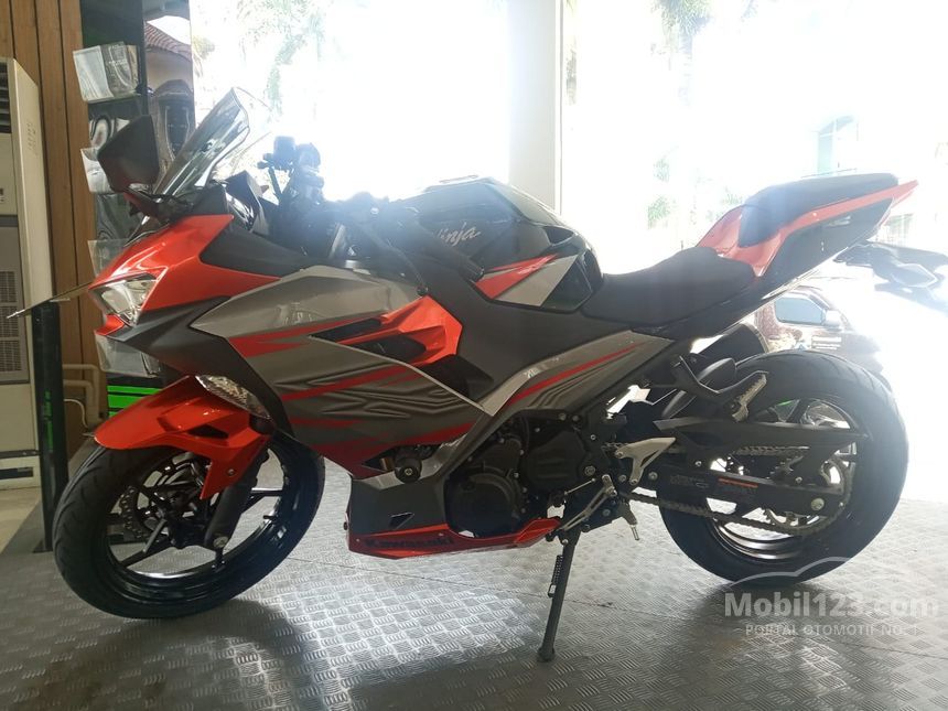 Jual Motor Kawasaki Ninja 2018 0.3 Di Jawa Barat Manual Sport Bike ...