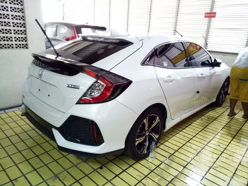 Jual Mobil  Honda  Civic  2019 E 1 5 di DKI Jakarta Automatic 