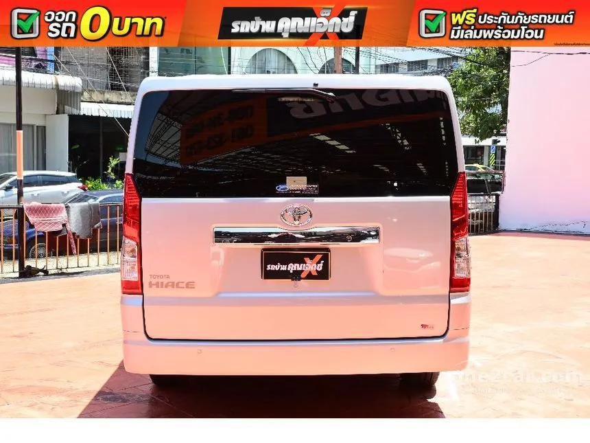 2023 Toyota HIACE GL Van