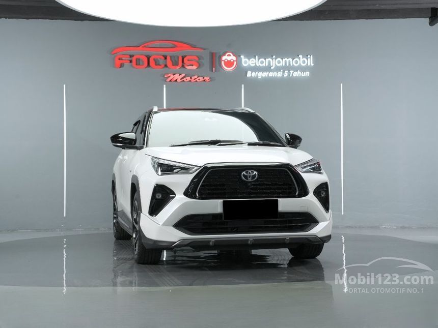 Jual Mobil Toyota Yaris Cross 2023 S HV (2 Tone) w GR Parts Aero Pkg ...